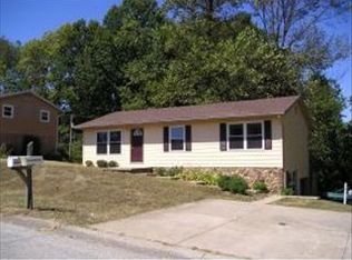 611 N Chandler Dr, Ellettsville, IN