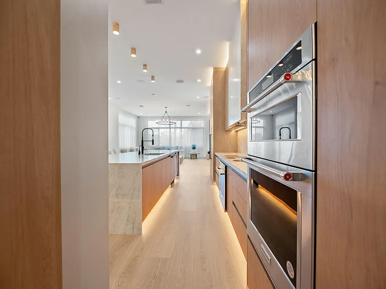 5735 SW 104th Ter — Photo 18