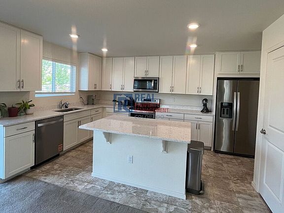 3rd image of 12861 River Rock Way