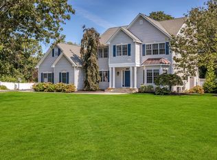 32 Norwood Dr, Blue Point, NY 11715