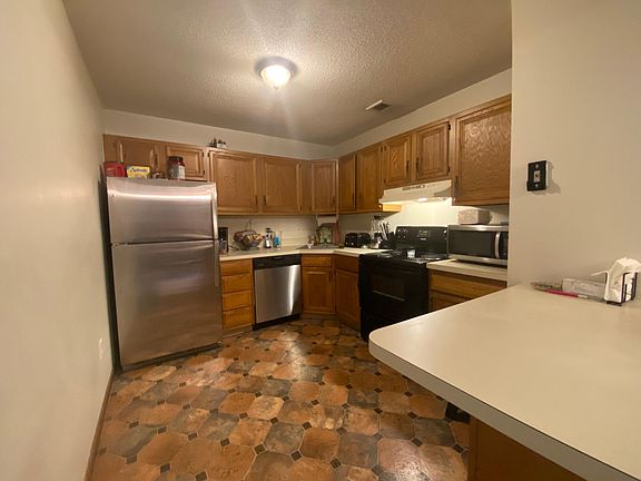 5th image of 1603 Twin Circle Dr Unit 1603