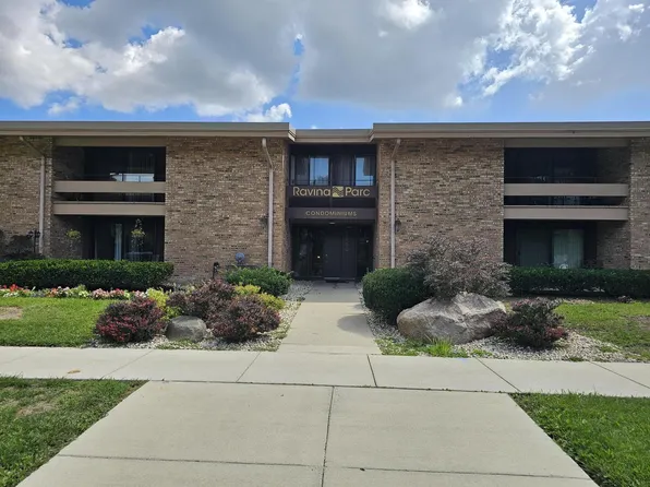 2650 S 60th STREET #11, Milwaukee, WI 53219