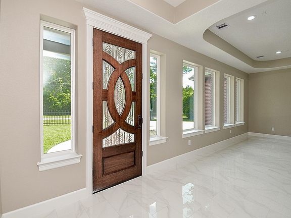 5th image of 15215 Butterfly Ln
