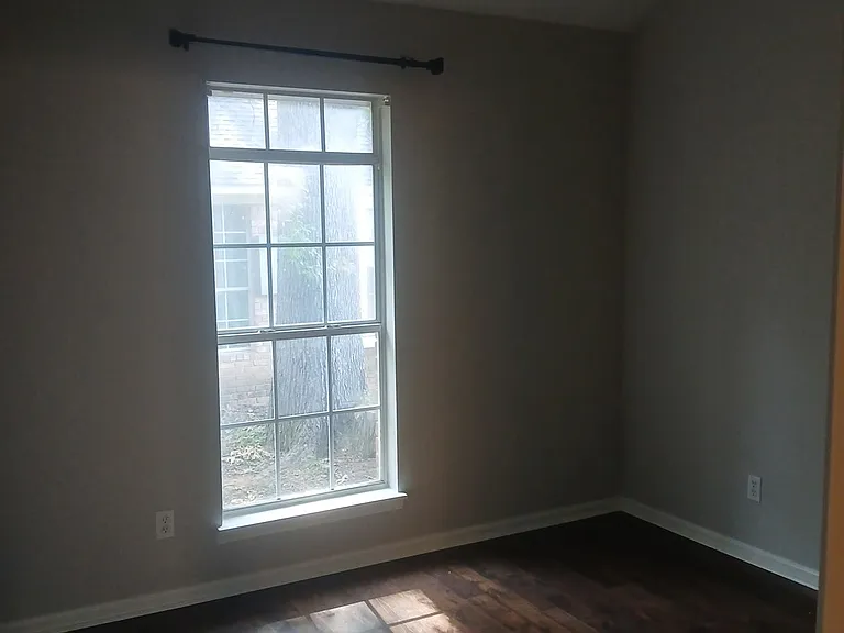 128 Rock Creek Dr — Photo 5