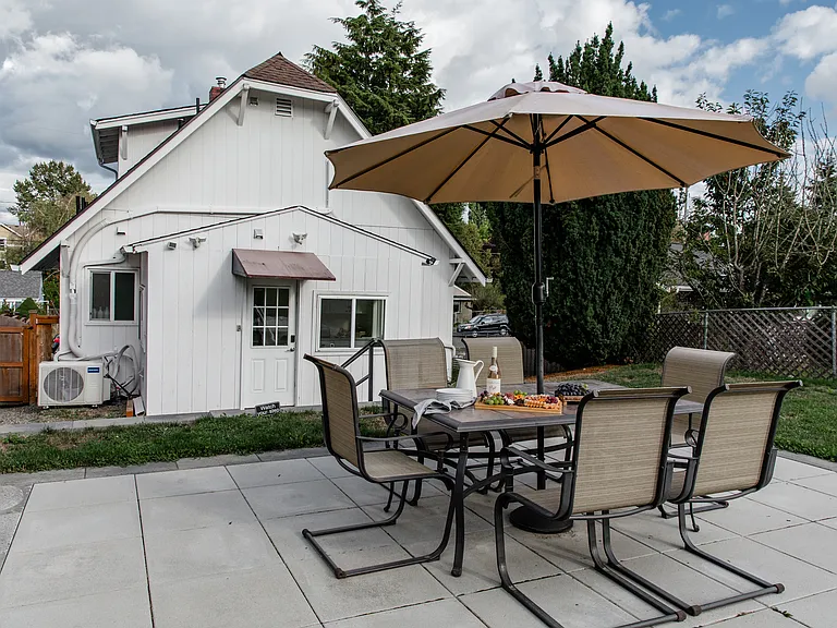 7947 10th Ave SW — Photo 33