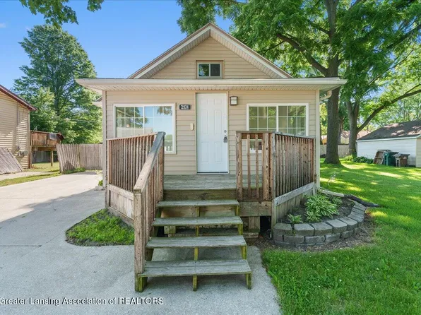 2924 Sheffer Ave, Lansing, MI 48906