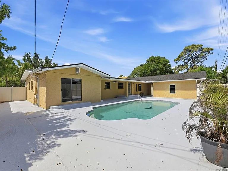 3707 Pelican Ln — Photo 8