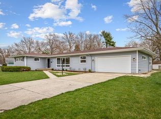 814 Illinois Ave, Batavia, IL 60510