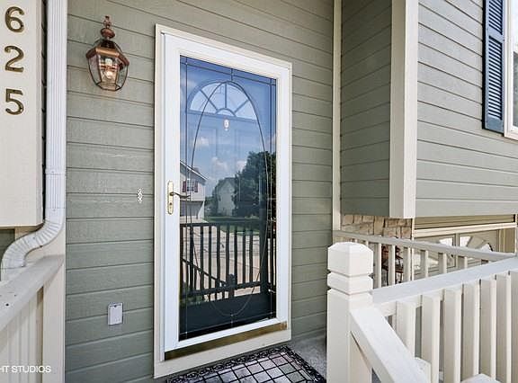 2nd image of 625 Nelson Dr