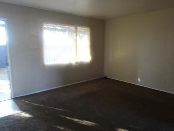 5th image of 675 S San Jacinto St #9