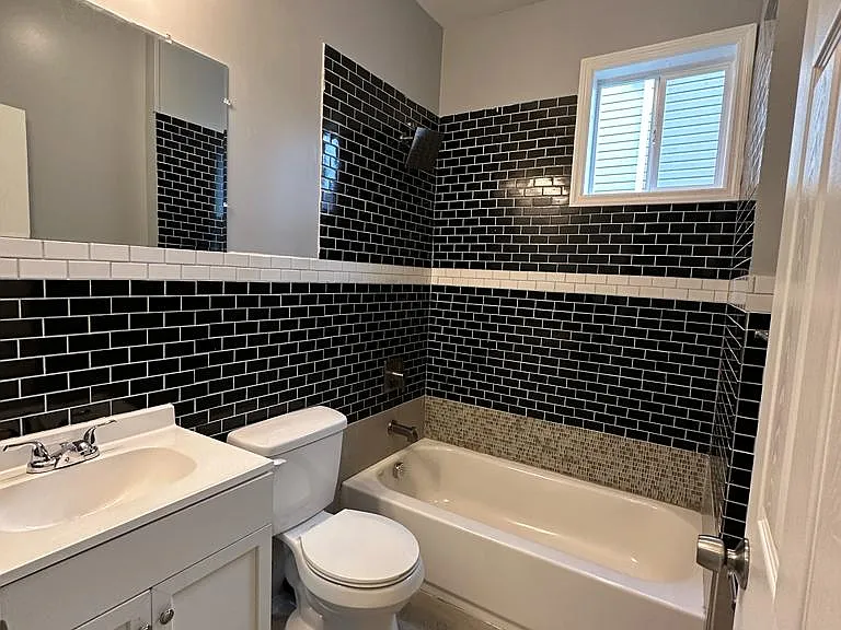 43 Schley St #1R — Photo 21