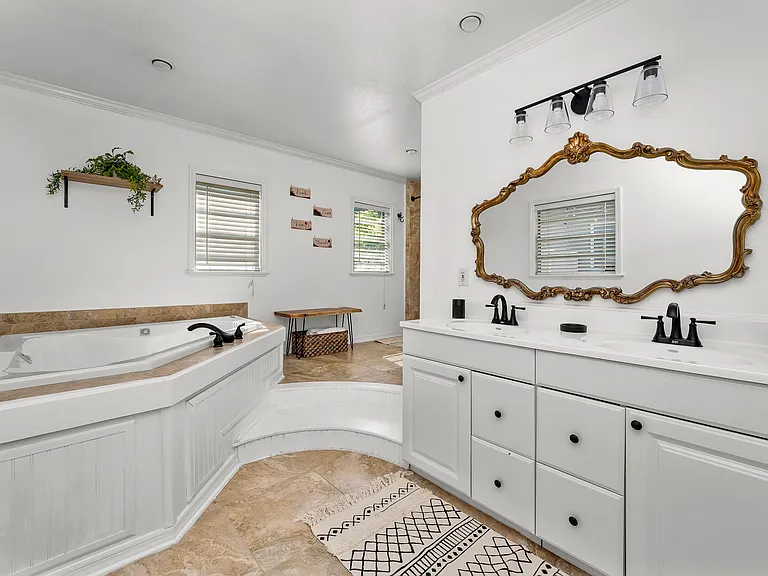 3006 Huntington St #B — Photo 11