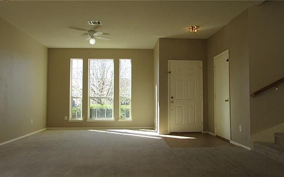 5th image of 10808 Thorngrove Ct
