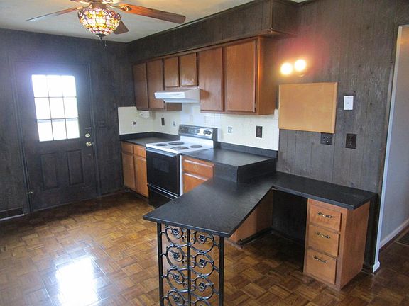 4th image of 104 Rejeanna Dr
