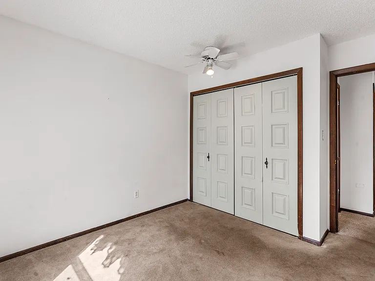5916 Wolf Creek Pl — Photo 35