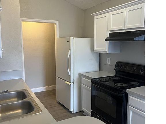 4th image of 7524 Tiffany Meadows Ln