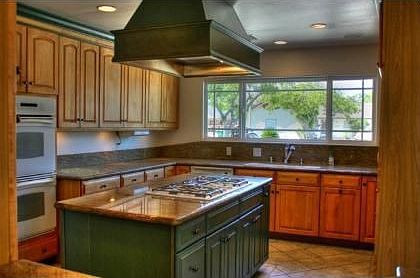 4th image of 15110 Valeda Dr