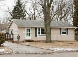 1105 Alpine Rd, Marion, IA 52302