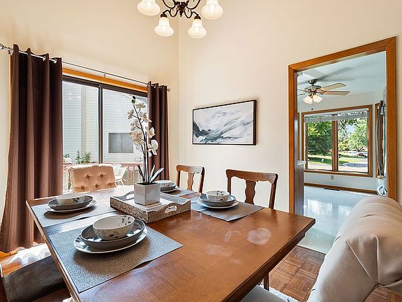 5th image of 4354 Thornhill Ln