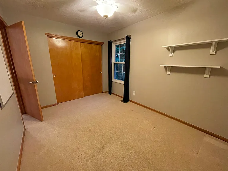 6041 Holywell Dr — Photo 10