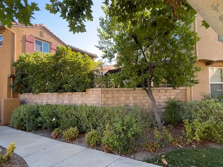 31750 Paseo De Castaic — Photo 2