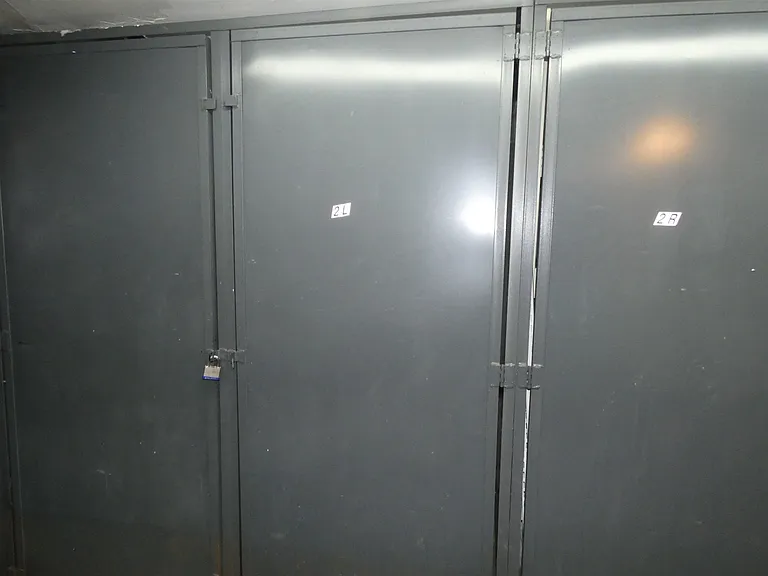 931 Park Ave #2L — Photo 10