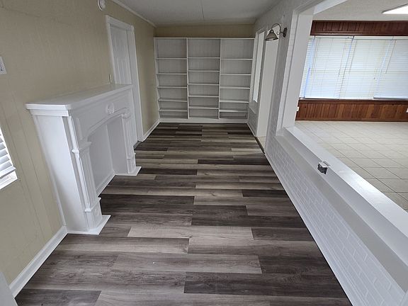 2nd image of 5174 Houston Dr