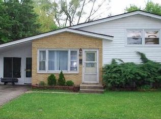 128 Glendale St, Wheeling, IL 60090