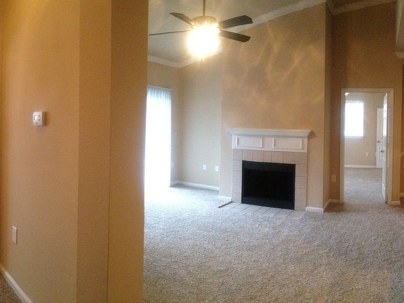 5th image of 6925 Northbury Ln APT 1331