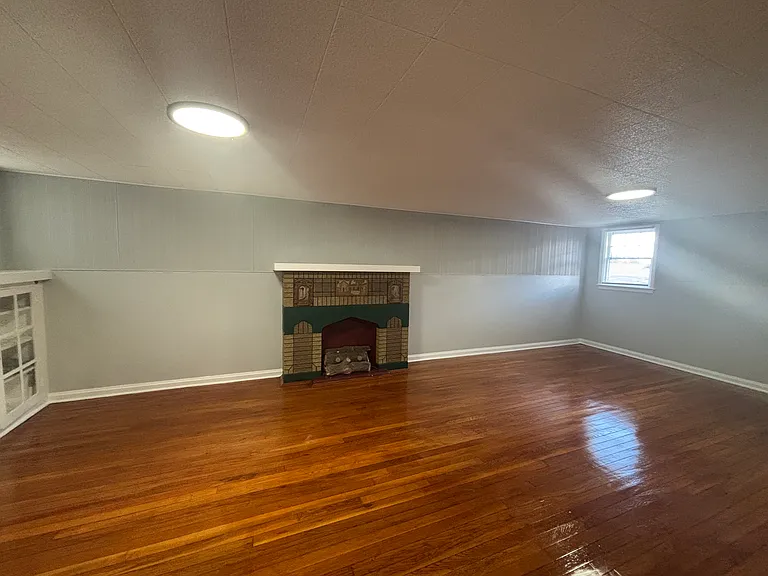 805 Rhode Island Ave — Photo 11