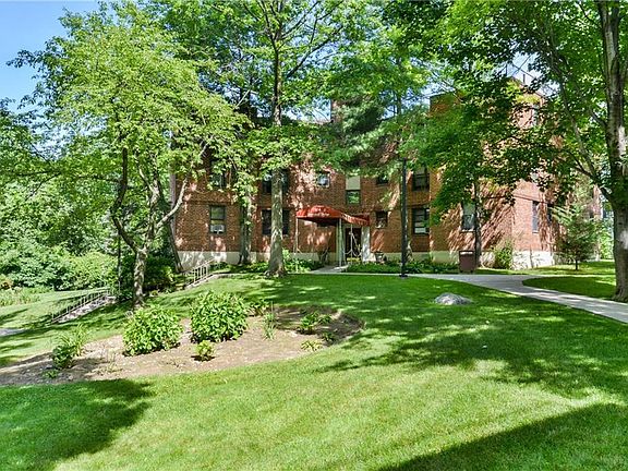 4th image of 104 Pearsall Dr APT 3A