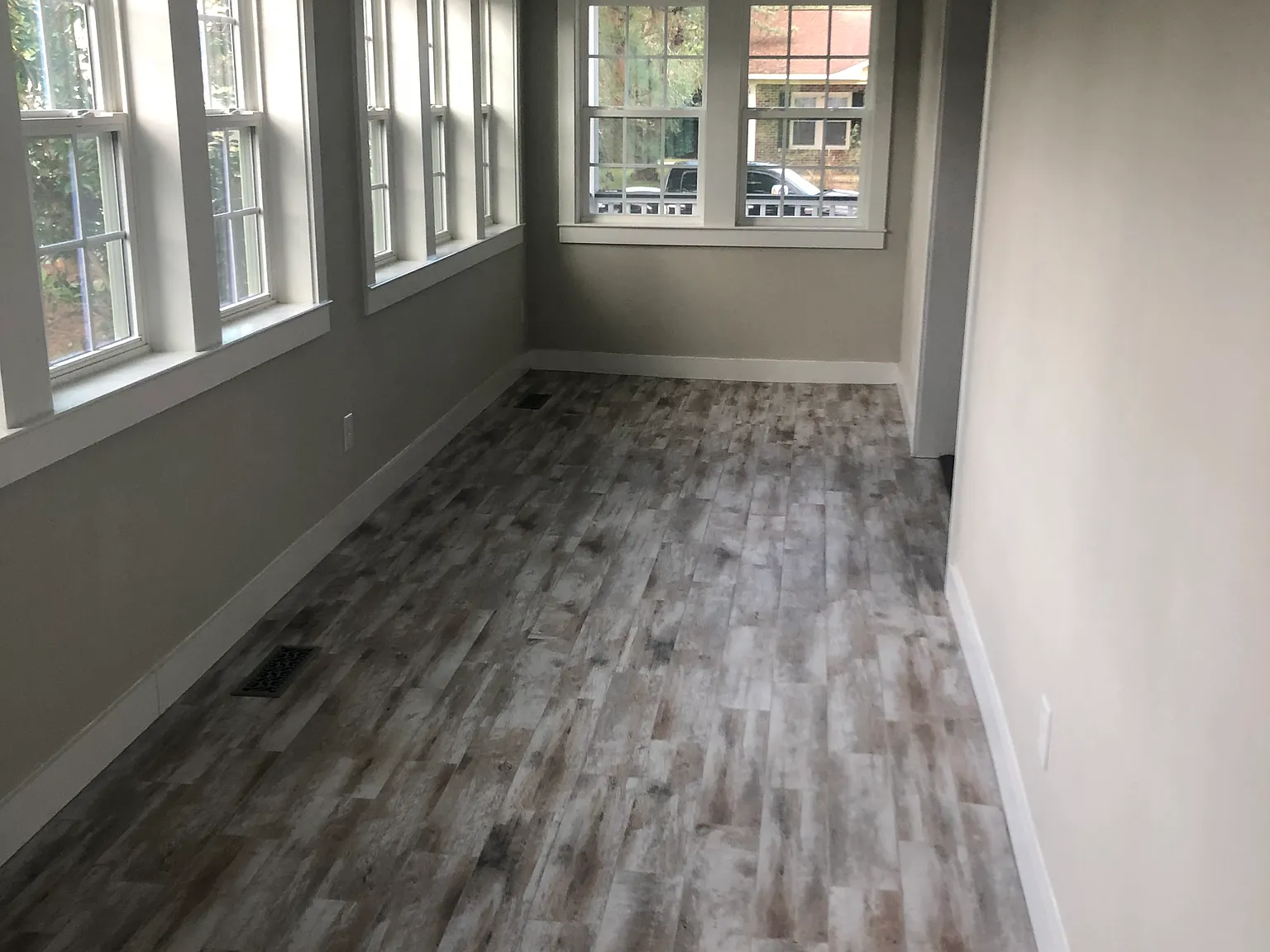 5 bed, 3946 sqft, $2,900 — Photo 4