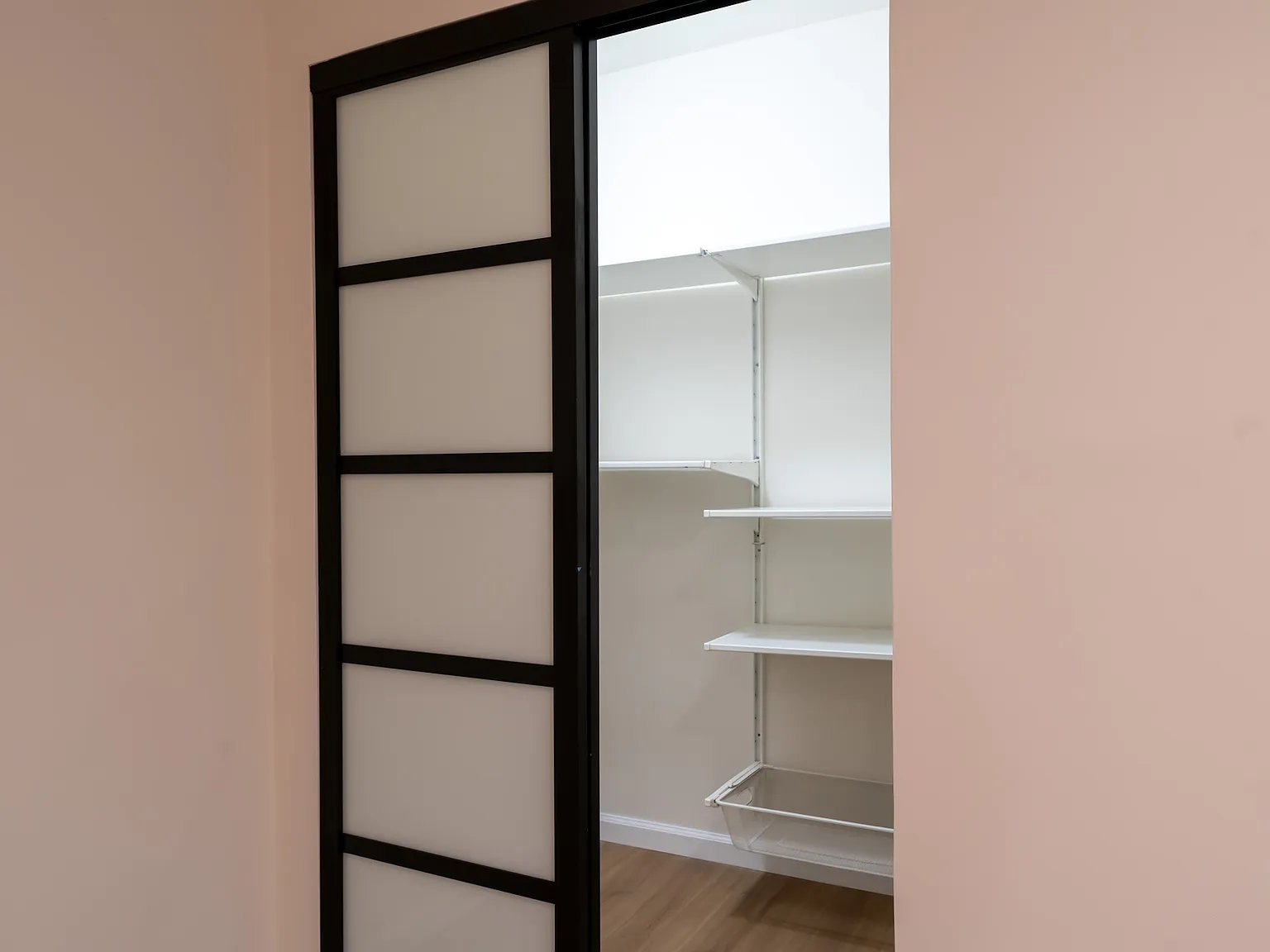 1 bed, 600 sqft, $3,200 — Photo 4