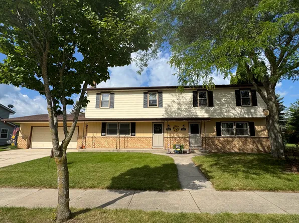 1201 1st Ave #1201, Grafton, WI 53024
