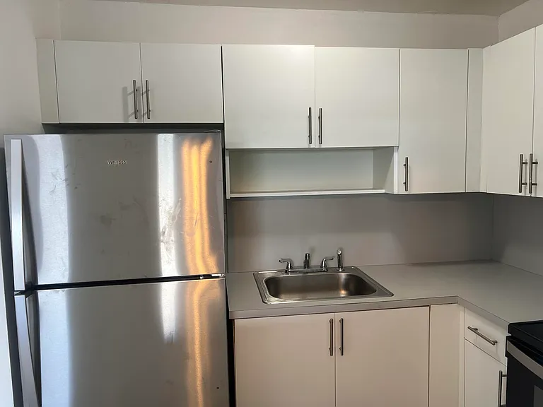 365 NE 125th St #405 — Photo 5