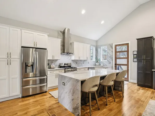 915 Emmett Ave, Nashville, TN 37206