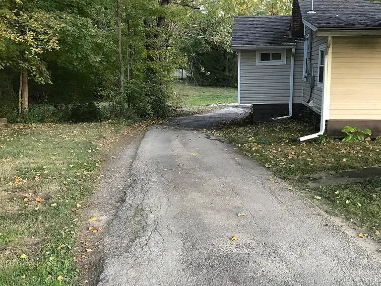 Germantown Pike — Photo 17