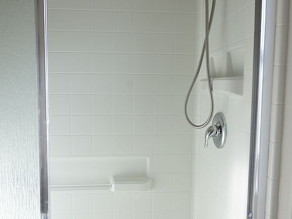 4th image of 11418 Violeta St