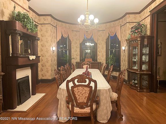 9th image of this home