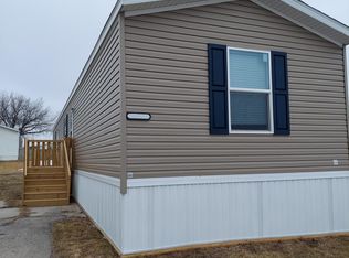 3314 Bristol Rd, Waterloo, IA 50701