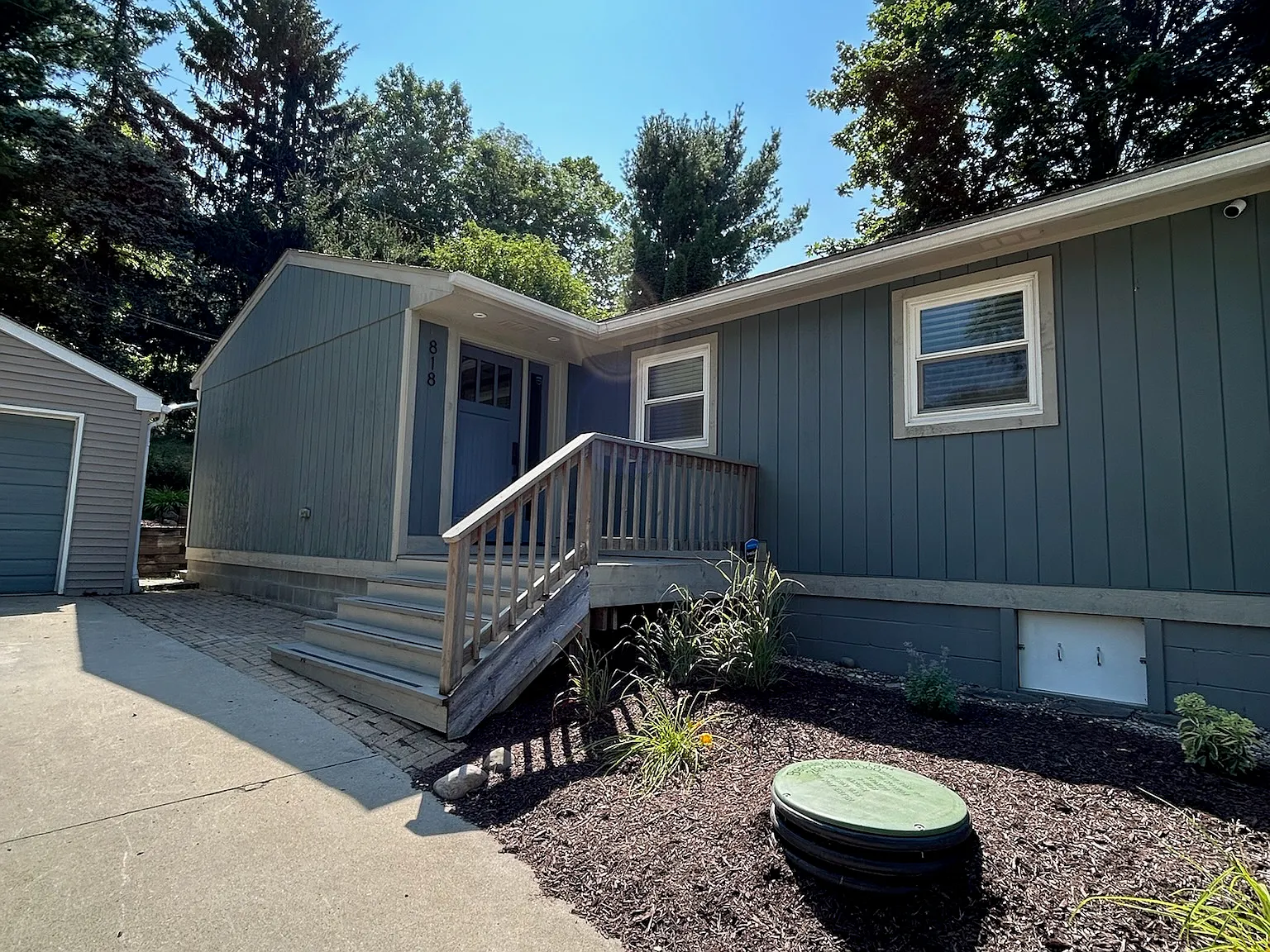 3 bed, 1200 sqft, $2,550 — Photo 2