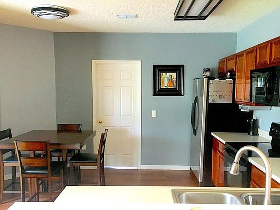 5th image of 1005 Orly Dr