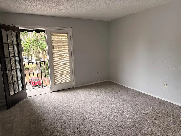 3956 Versailles Dr #3956B — Photo 13