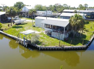 114 9th Ave E, Horseshoe Beach, FL 32648