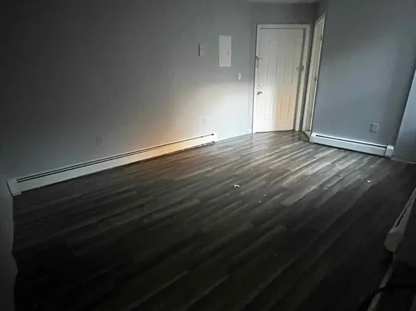 9 Vroom Street image 1 of 11