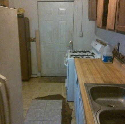 5th image of 69 1/2 S Yale Ave