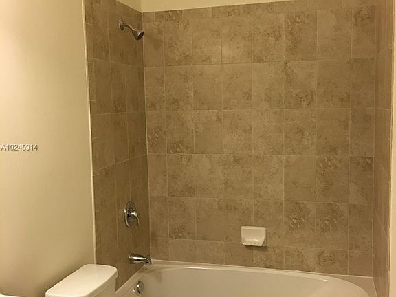 3rd image of 10630 NW 88th St APT 113