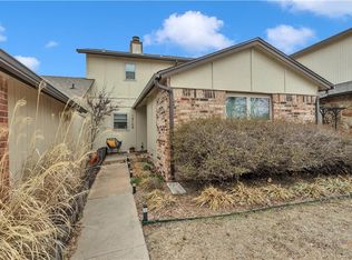 14104 Crossing Way E, Edmond, OK 73013