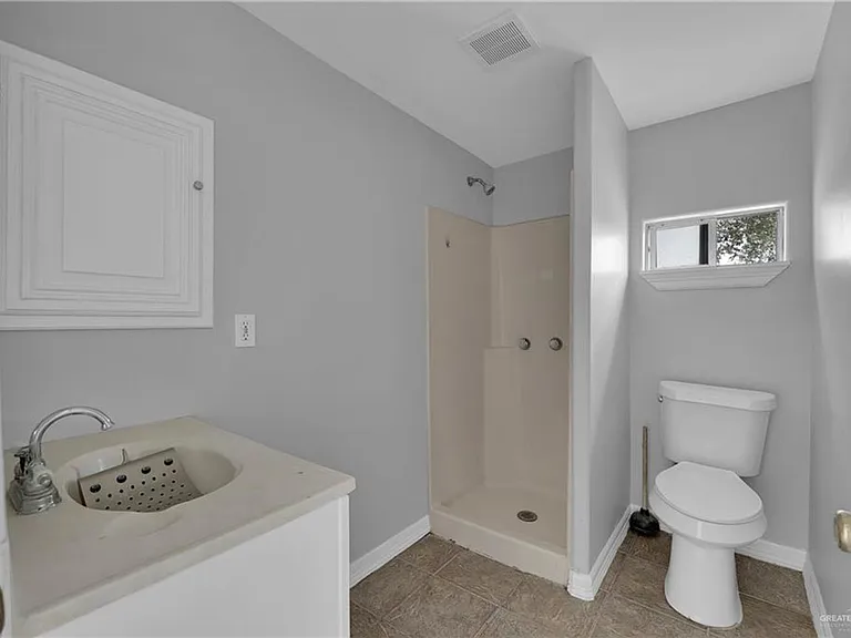 216 S Inspiration Blvd — Photo 8