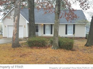 2105 Hutchins Ct, Fayetteville, NC 28304